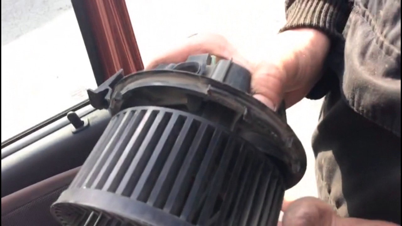 Как снять и отремонтировать вентилятор печки рено логан?