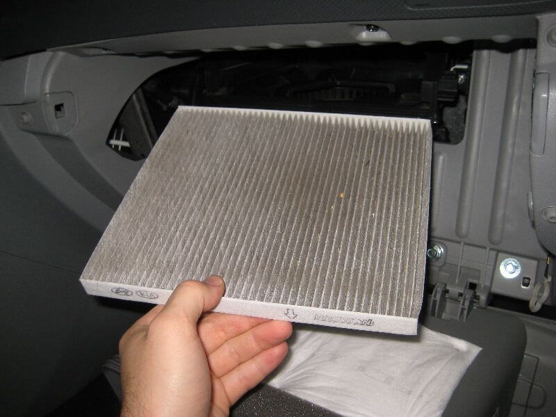 Как почистить воздушный фильтр автомобиля и можно ли помыть его
